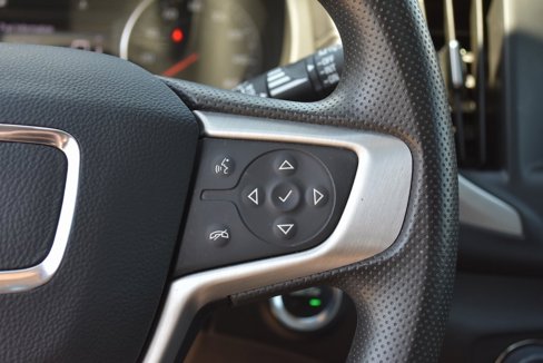 Used 2022 GMC Terrain SLE w/ Driver Convenience Package image 26