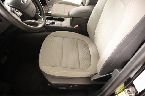 Used 2021 Ford Escape SE image 10