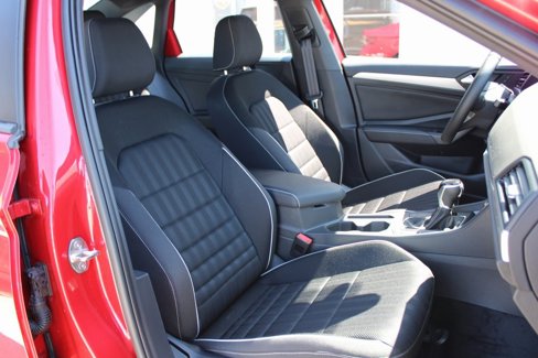 Certified 2024 Volkswagen Jetta Sport image 25