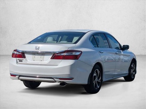 Used 2016 Honda Accord LX image 5