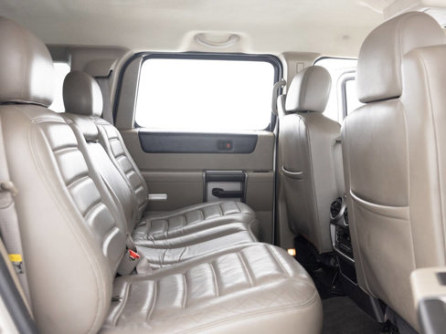 Used 2003 HUMMER H2 w/ Preferred Equipment Group image 29