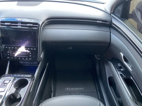 Used 2024 Hyundai Tucson Limited image 29