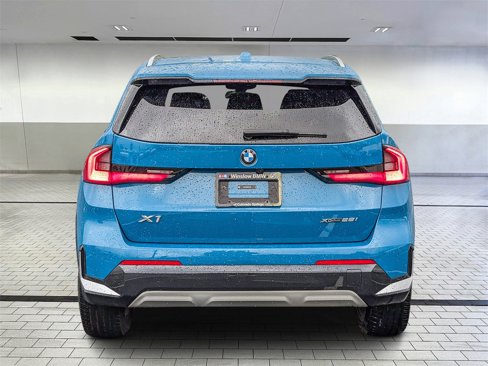 Used 2025 BMW X1 xDrive28i image 4