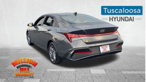 Used 2024 Hyundai Elantra SEL image 6