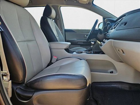 Used 2019 Kia Sedona EX image 22