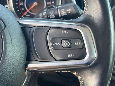Used 2019 Jeep Wrangler Unlimited Sahara image 21