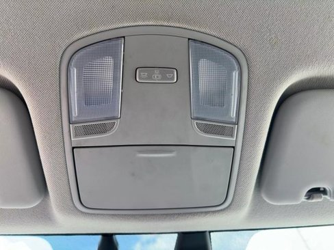 Used 2020 Hyundai Elantra SEL image 30