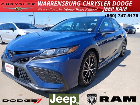 Used 2023 Toyota Camry SE image 7