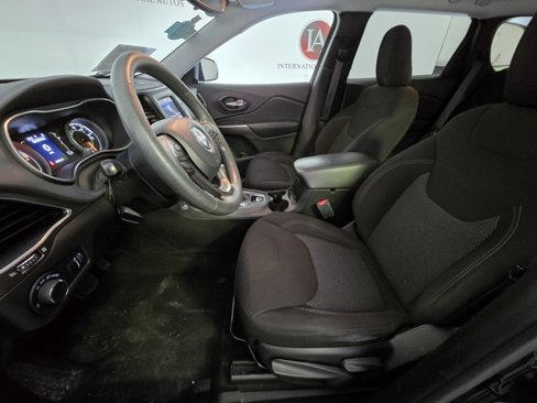 Used 2021 Jeep Cherokee Latitude image 10