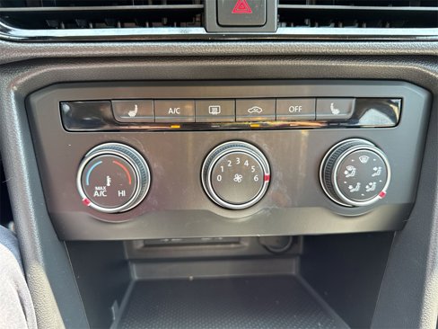 Used 2022 Volkswagen Taos S image 19