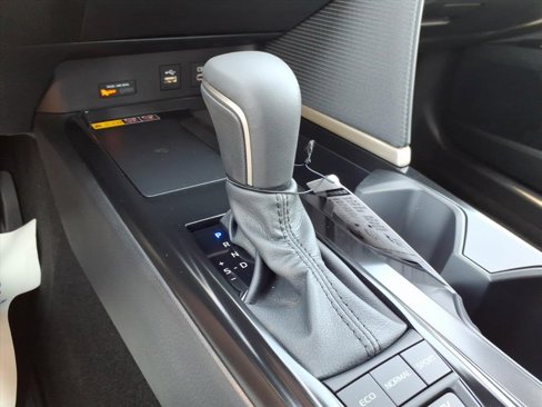New 2025 Toyota Camry SE image 29