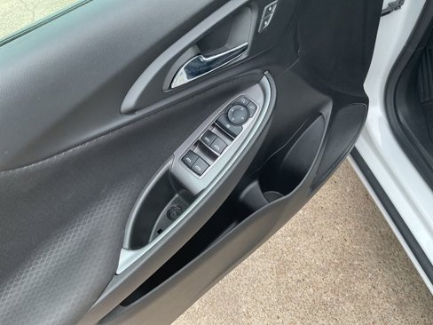 Used 2023 Chevrolet Malibu LT image 11