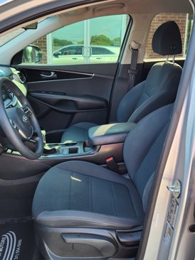 Used 2019 Kia Sorento L image 14
