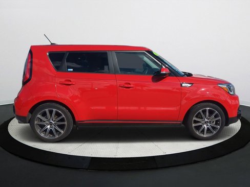 Used 2018 Kia Soul ! w/ Tech Package image 3