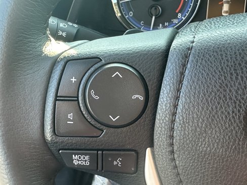 Used 2018 Toyota Corolla L image 24