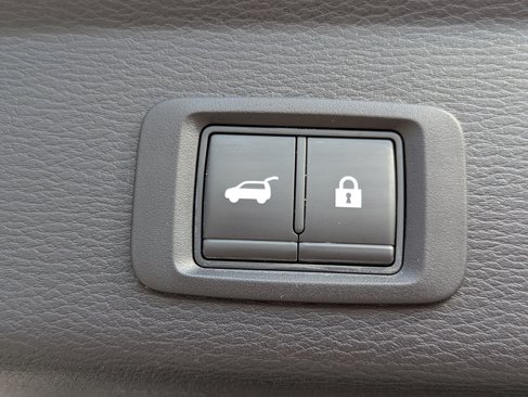 Used 2022 Mitsubishi Outlander SE image 14