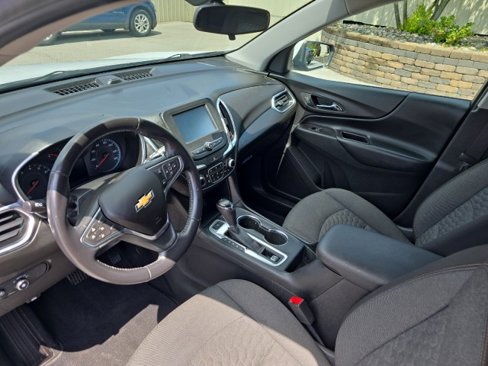 Used 2018 Chevrolet Equinox LT image 19