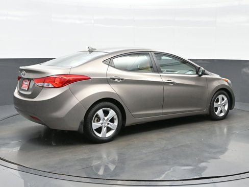 Used 2013 Hyundai Elantra GLS image 6