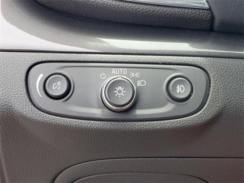 Used 2019 Buick Encore Essence image 20