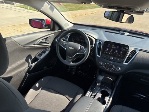 Used 2024 Chevrolet Malibu LT image 15