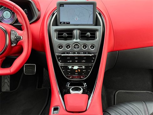 Used 2022 Aston Martin DB11 Coupe image 14