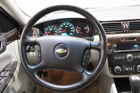 Used 2013 Chevrolet Impala LT w/ Luxury Edition Package image 4