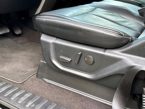 Used 2020 Ford F150 Lariat w/ Equipment Group 501A Mid image 16