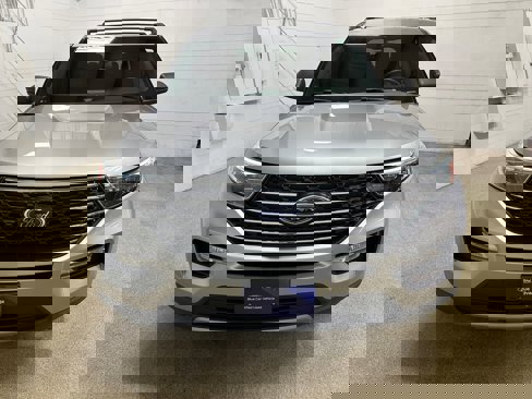Certified 2020 Ford Explorer XLT w/ Equipment Group 202A image 27
