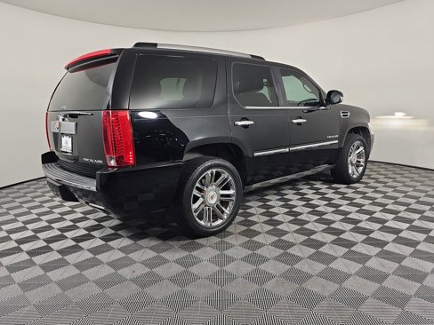 Used 2013 Cadillac Escalade Platinum image 8