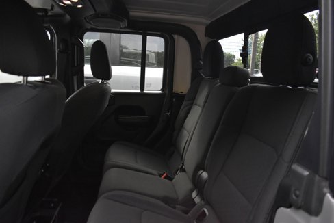 Used 2023 Jeep Gladiator Sport image 13