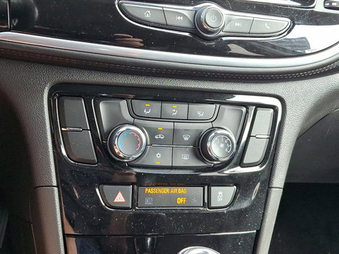 Certified 2022 Buick Encore Preferred image 15