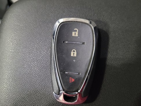 Used 2019 Chevrolet Equinox LS w/ LS Convenience Package image 32