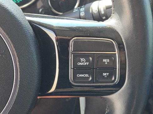 Used 2015 Jeep Wrangler Unlimited Sahara image 24