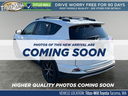 Used 2017 Toyota RAV4 SE image 3