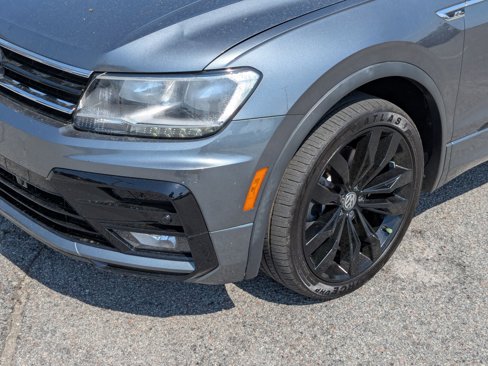 Used 2021 Volkswagen Tiguan SE R-Line image 9