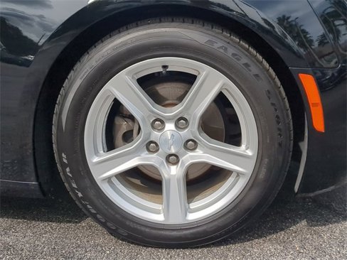 Used 2019 Chevrolet Camaro LT image 11