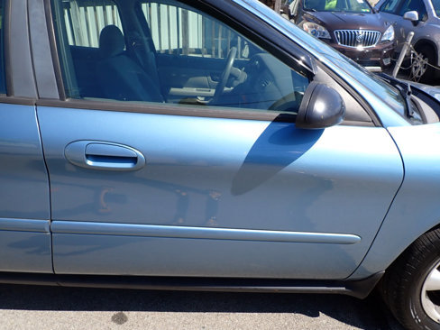 Used 2005 Ford Taurus SE image 13