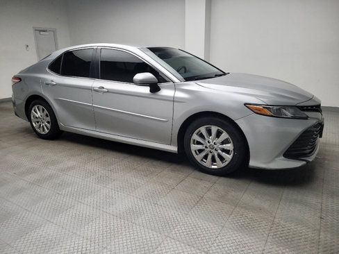 Used 2018 Toyota Camry LE image 11