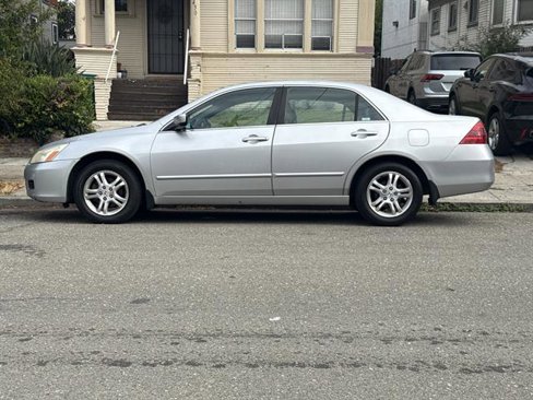 Used 2007 Honda Accord EX-L image 2