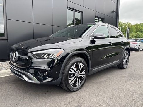 Used 2025 Mercedes-Benz GLA 250 4MATIC image 2