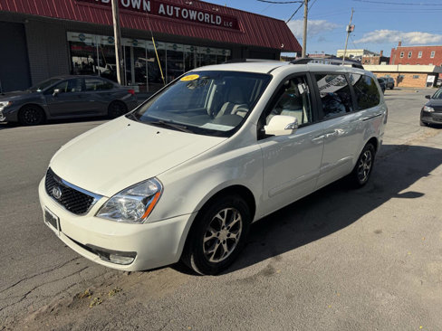 Used 2014 Kia Sedona LX w/ Power Package image 2