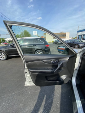 Used 2014 Nissan Rogue SL image 36
