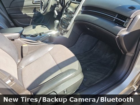 Used 2015 Chevrolet Malibu LT w/ Power Convenience Package image 30
