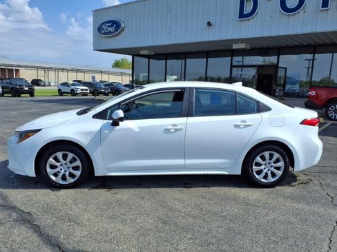 Used 2022 Toyota Corolla LE image 6