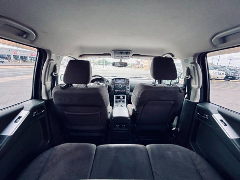Used 2012 Nissan Pathfinder SV image 29