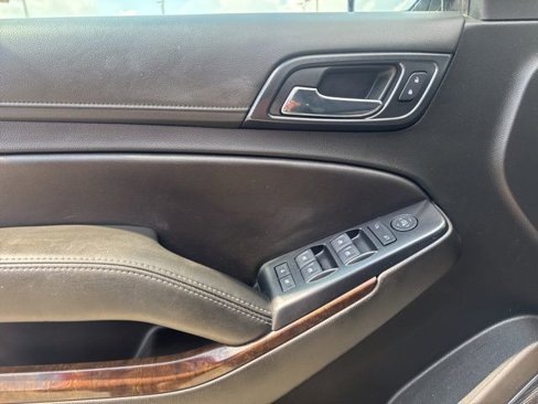 Used 2019 Chevrolet Tahoe LS image 25