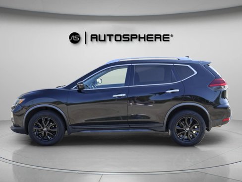 Used 2018 Nissan Rogue SV image 5