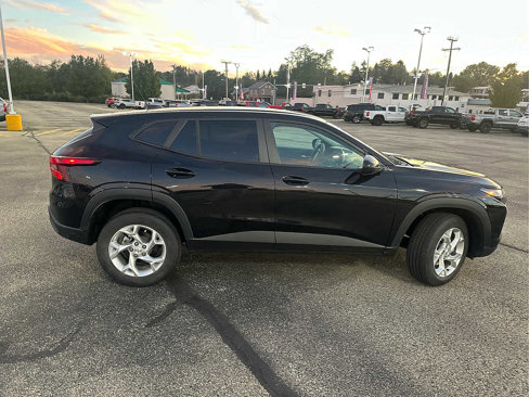 Certified 2025 Chevrolet Trax LS w/ LS Convenience Package image 5