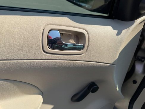 Used 2007 Chevrolet Cobalt LS w/ Enhanced Safety Package image 15