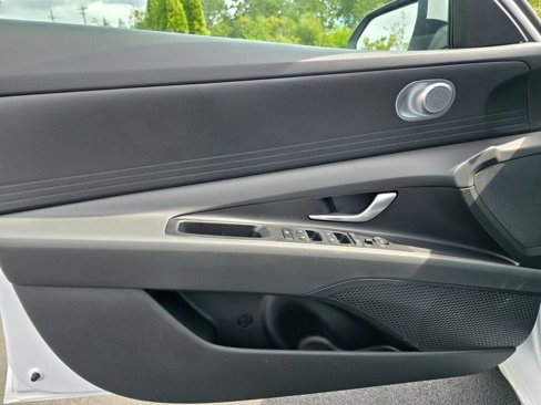 New 2025 Hyundai Elantra SE w/ Cargo Package image 26
